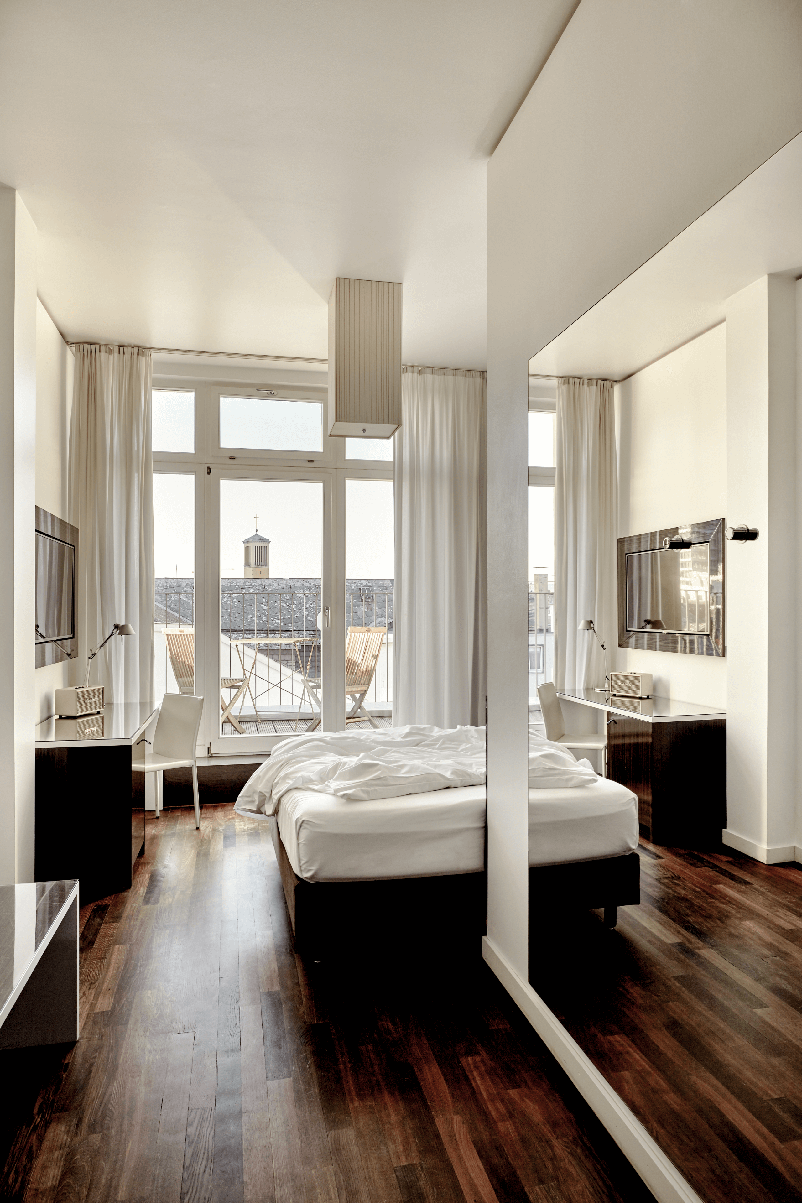 Einzelzimmer mit Balkon The Pure Hotel Frankfurt
